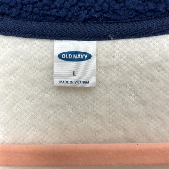 Old Navy 3/4 zip cream colored thick fleece size large Navy blue collar - Picture 7 of 8